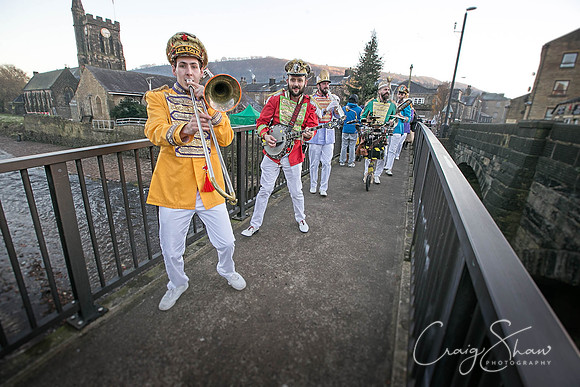 574_MytholmroydXmaslights2016_HRTC_craigshaw