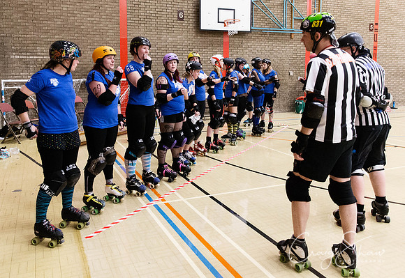 823_BruisingBanditasVsWakeyOct2013_bluplanetphoto