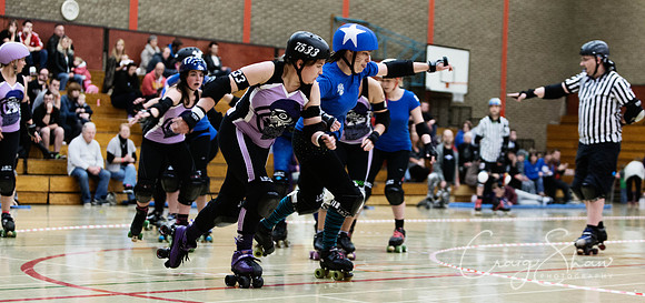 239_BruisingBanditasVsWakeyOct2013_bluplanetphoto