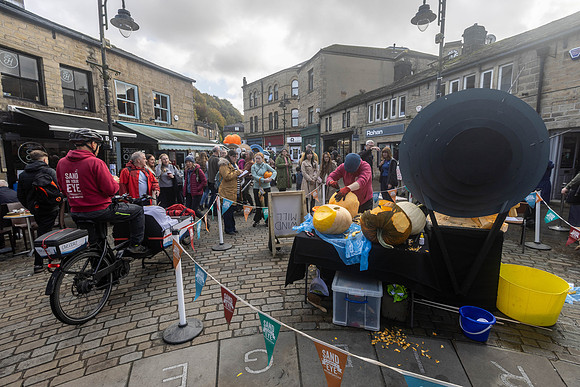 1382_HebdenPumpkinTrail2024_Cshaw-