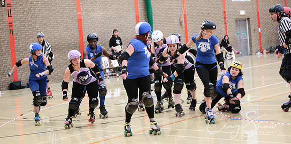 926_BruisingBanditasVsWakeyOct2013_bluplanetphoto