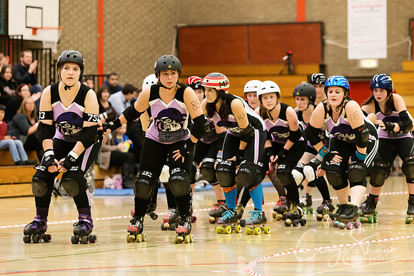 91_BruisingBanditasVsWakeyOct2013_bluplanetphoto