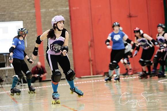 986_BruisingBanditasVsWakeyOct2013_bluplanetphoto