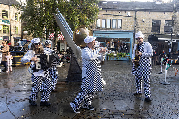 1102_HebdenPumpkinTrail2024_Cshaw-