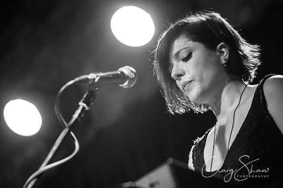 857_SeptemberGirls_Deadwall_Tradesclub_bluplanetphoto