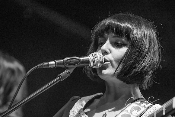 849_SeptemberGirls_Deadwall_Tradesclub_bluplanetphoto